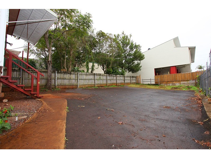 6 Tamper Street, Nambour QLD 4560