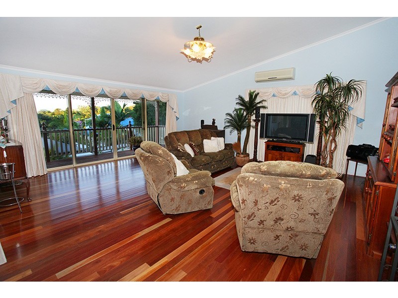 6 Parkhaven Close, Nambour QLD 4560