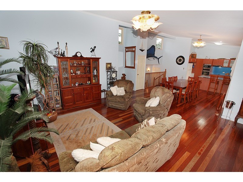 6 Parkhaven Close, Nambour QLD 4560