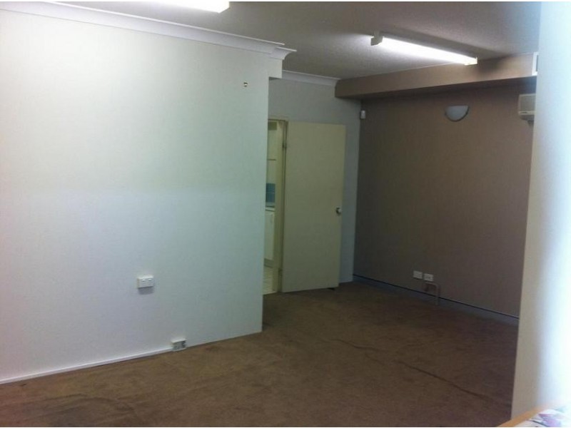 716 David Low Way, Pacific Paradise QLD 4564