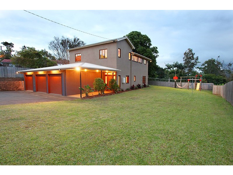 110 Nambour Mapleton Rd, Nambour QLD 4560