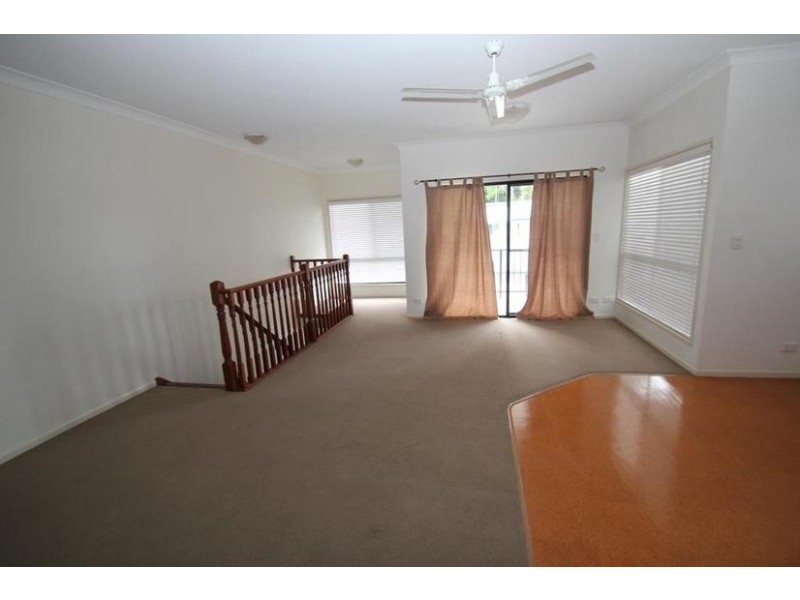 14/9a Deslyn Lane, Nambour QLD 4560