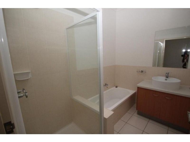 14/9a Deslyn Lane, Nambour QLD 4560