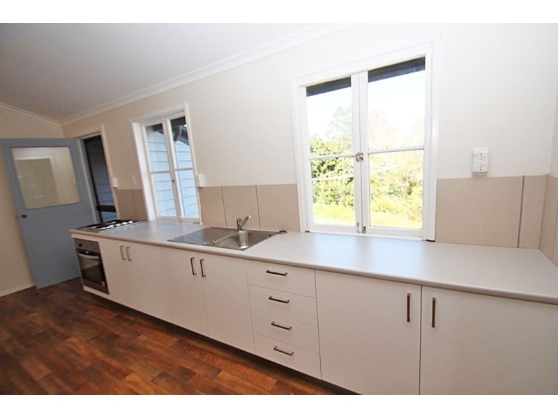 2/5 Magnolia Street, Nambour QLD 4560