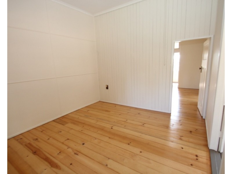 1/5 Magnolia Street, Nambour QLD 4560