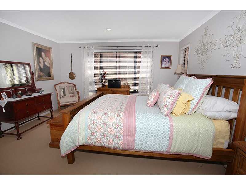 43 The Parkway Place, Mapleton QLD 4560