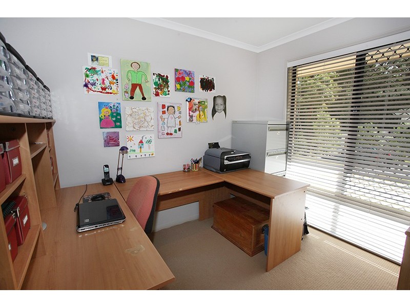 43 The Parkway Place, Mapleton QLD 4560