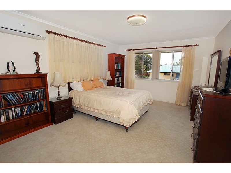 31 Kerrs Lane, Coes Creek QLD 4560