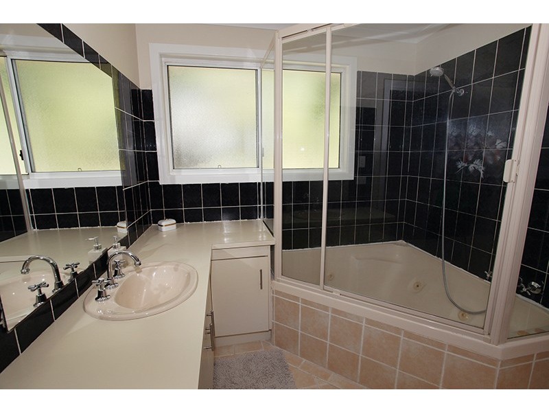 17 Strathford Avenue, Nambour QLD 4560