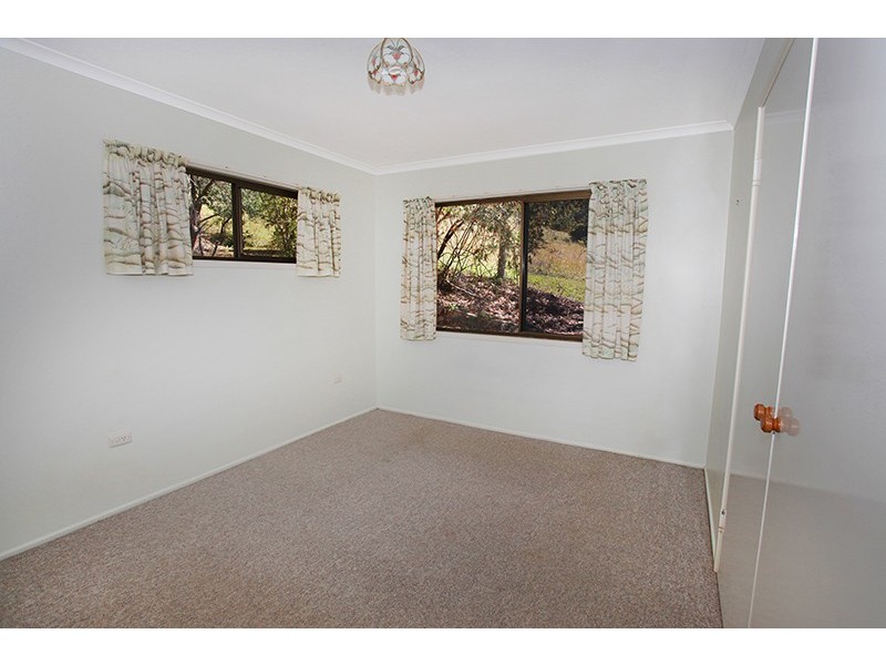 3 Jeanette Ave, Nambour QLD 4560