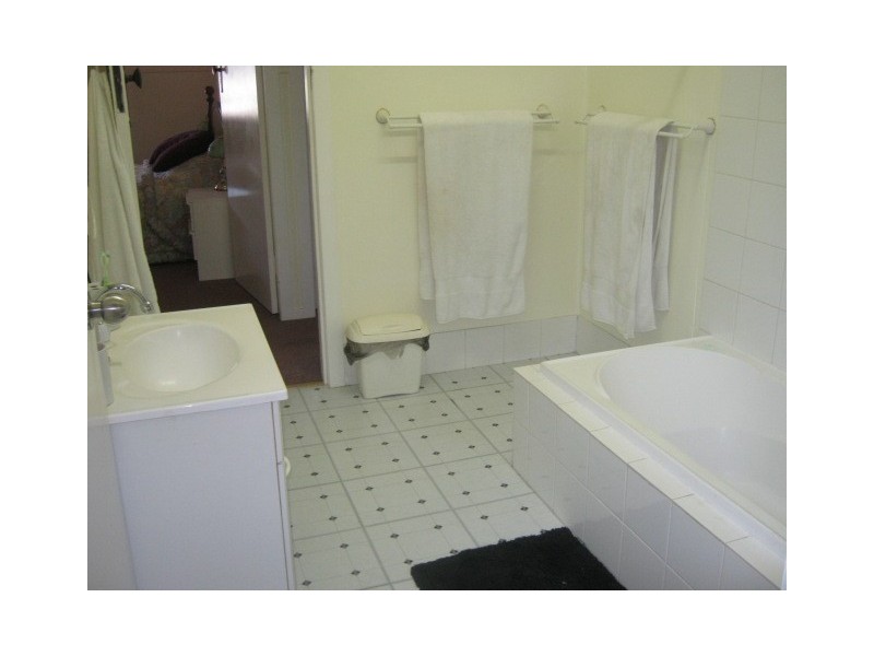 61 Charles St, Kenilworth QLD 4574