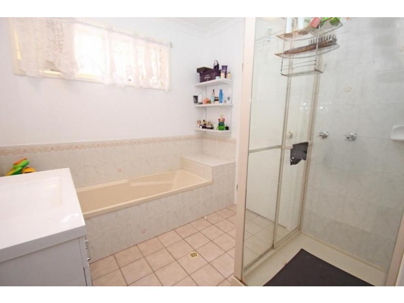 7 Kooralbyn Crt, Nambour QLD 4560