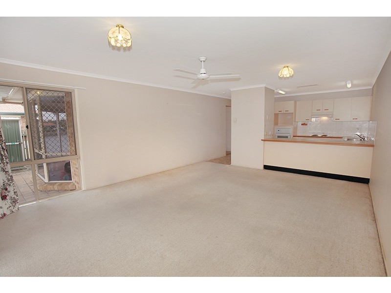 284/6 Melody Crt, Warana QLD 4575