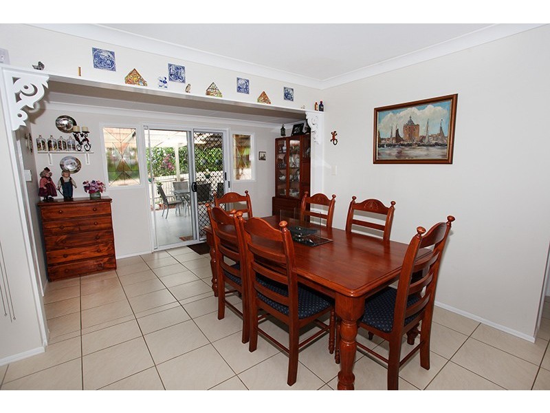 16 Blaxland Road, Nambour QLD 4560