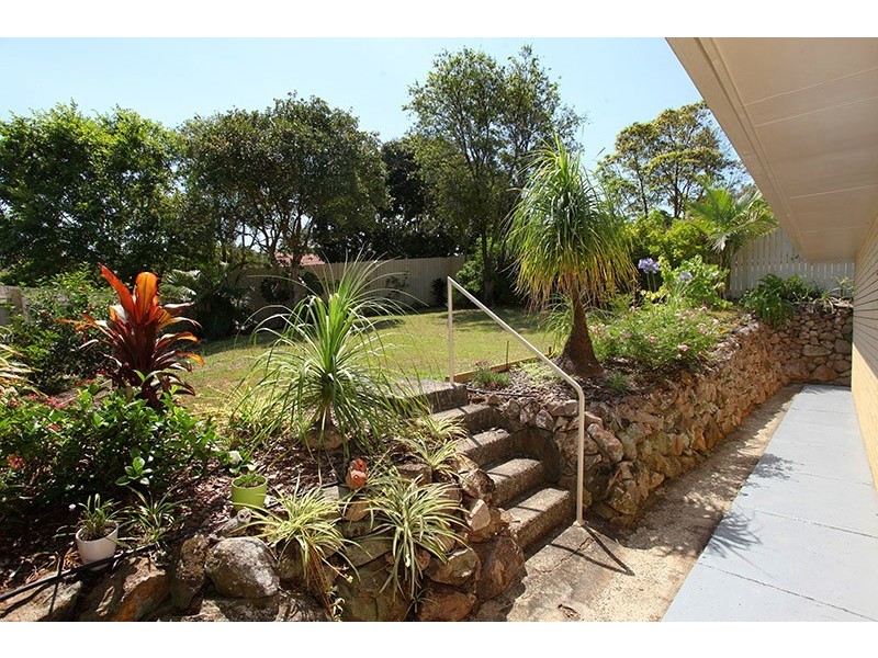 16 Blaxland Road, Nambour QLD 4560