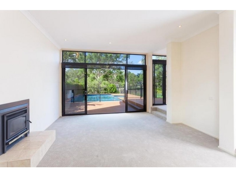 7 Samuel Place, Sinnamon Park QLD 4073