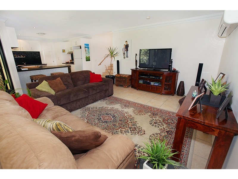 33 Huntingdale Drive, Nambour QLD 4560