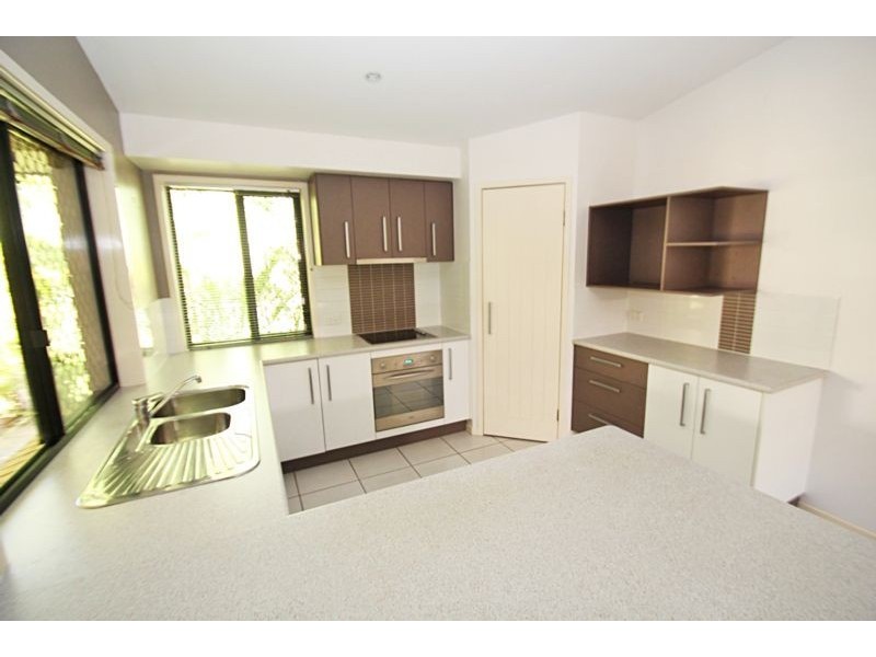 24 Court Road, Nambour QLD 4560