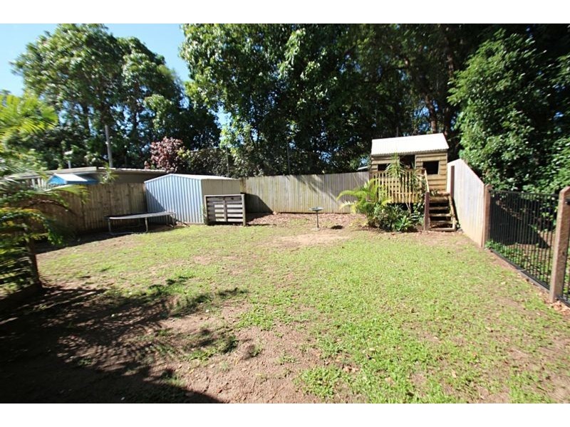 24 Court Road, Nambour QLD 4560