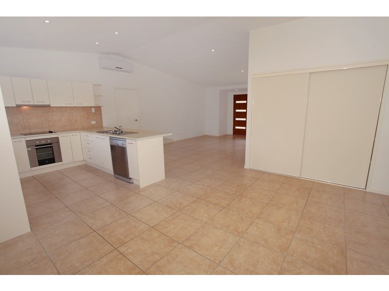 1 Tuckers Creek Dve, Nambour QLD 4560