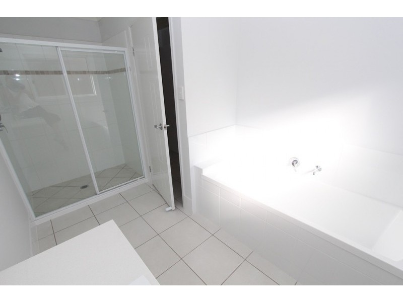 4 Expectation Court, Nambour QLD 4560