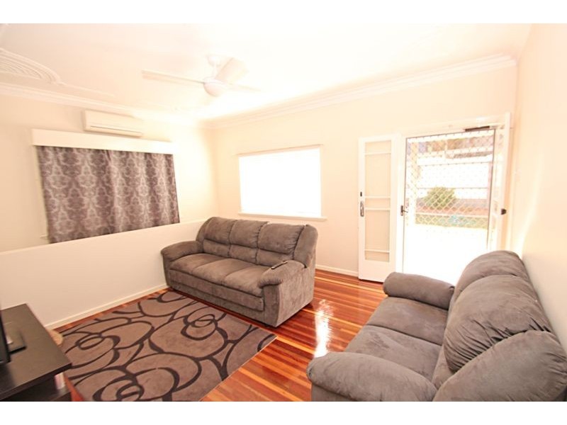 9 Mount Pleasant Road, Nambour QLD 4560