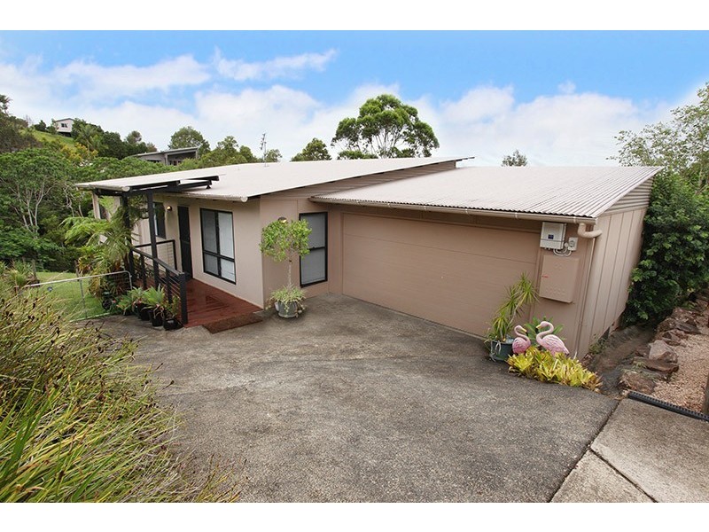 9 Vivian Street, Highworth QLD 4560