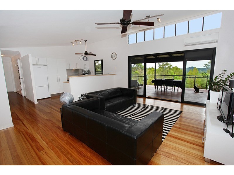9 Vivian Street, Highworth QLD 4560