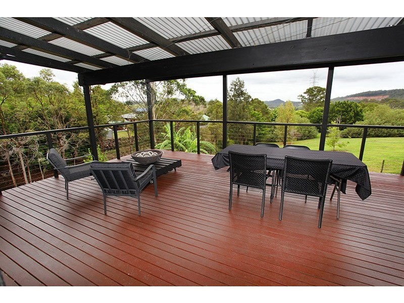 9 Vivian Street, Highworth QLD 4560