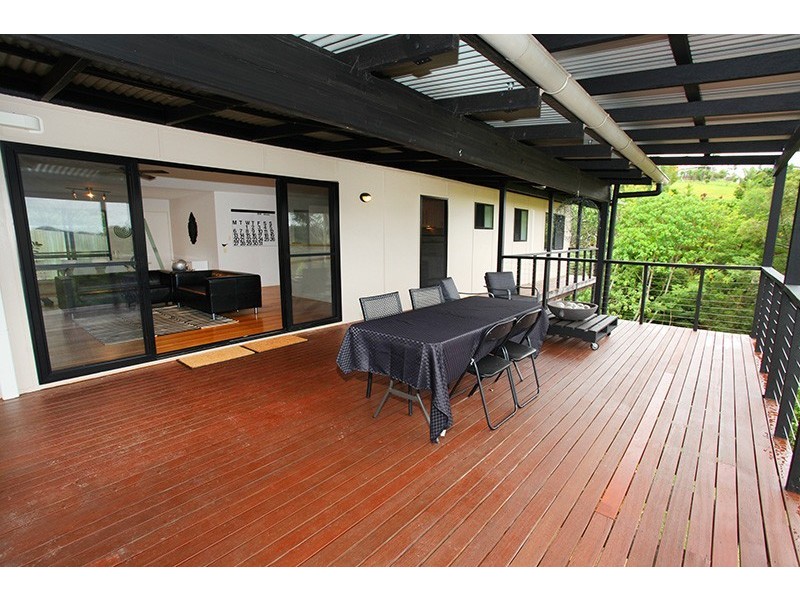 9 Vivian Street, Highworth QLD 4560
