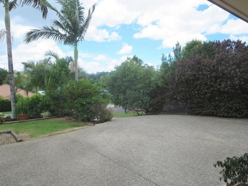 13 Robertson Drive, Burnside QLD 4560
