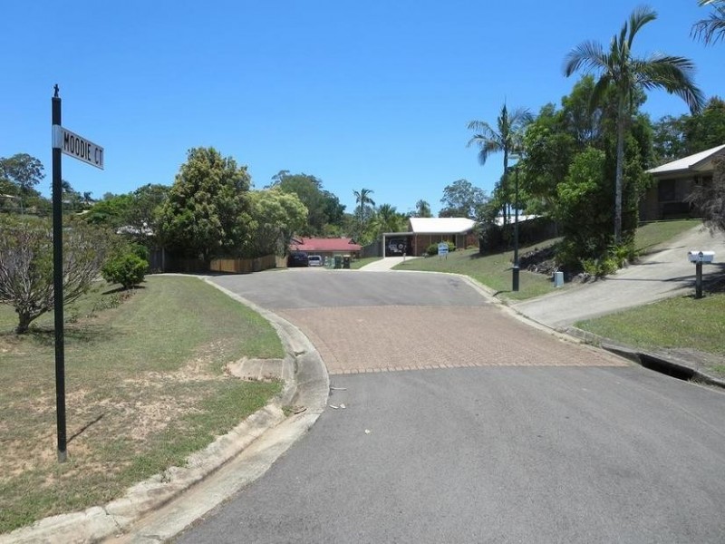 5 Moodie Court, Woombye QLD 4559