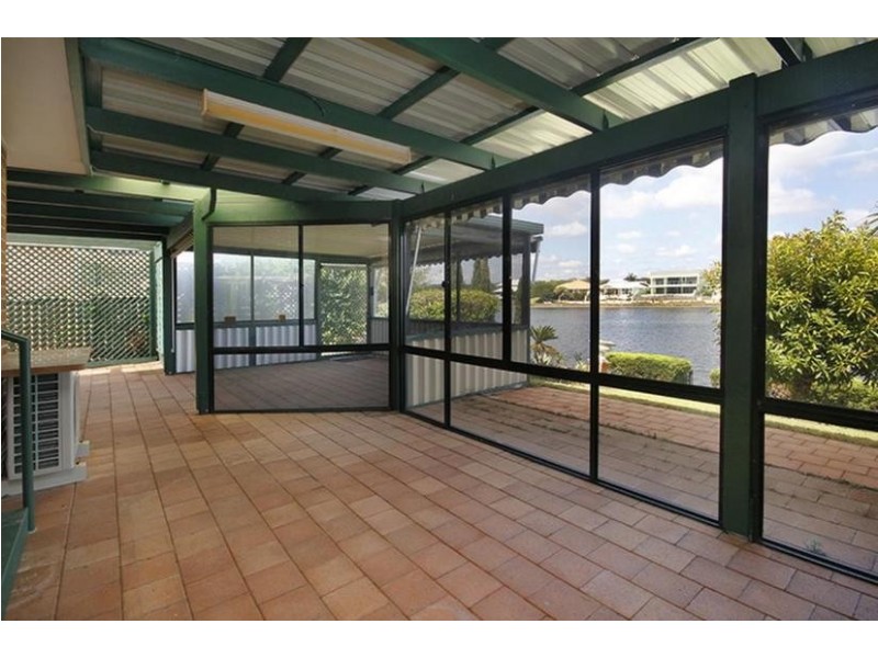 203/4 Melody Crt, Warana QLD 4575