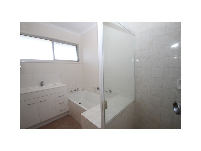 33 Schirrmann Drive, Maroochydore QLD 4558