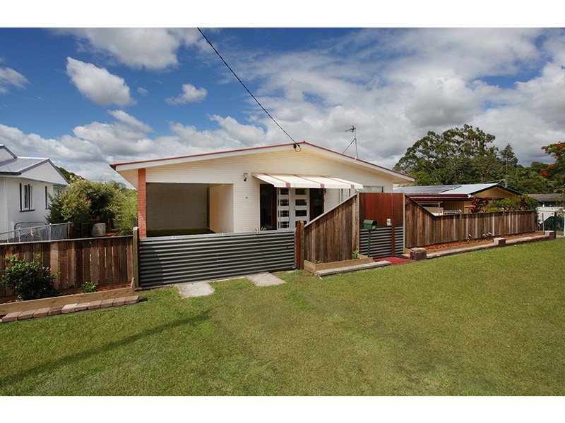 10 Alexandra Avenue, Nambour QLD 4560