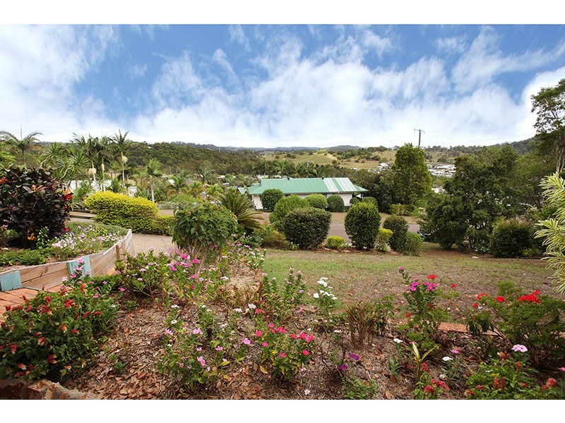 3 Strathford Avenue, Nambour QLD 4560