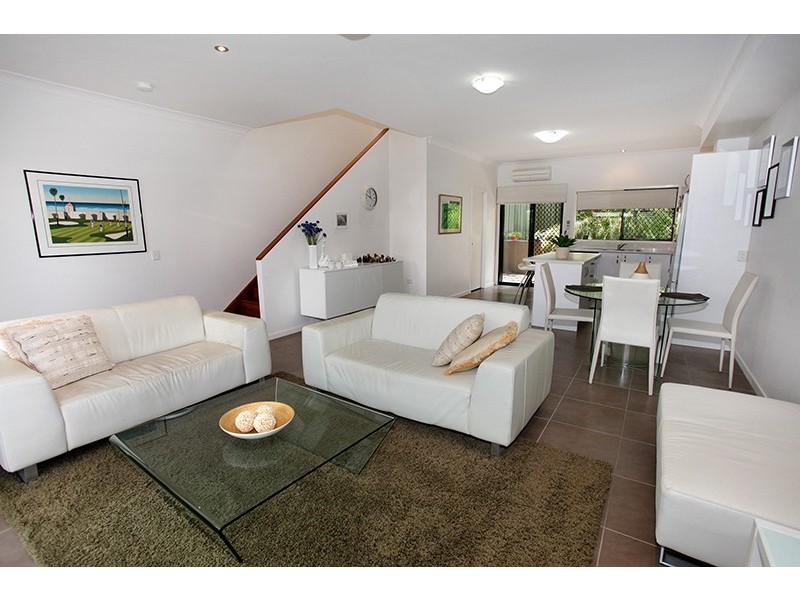 2/19 Webster Road, Nambour QLD 4560