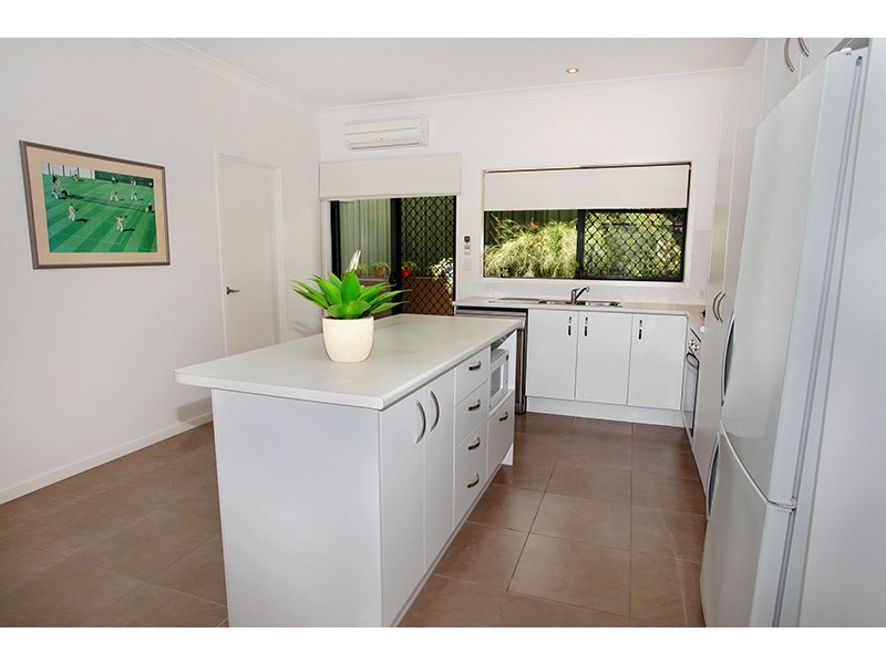 2/19 Webster Road, Nambour QLD 4560