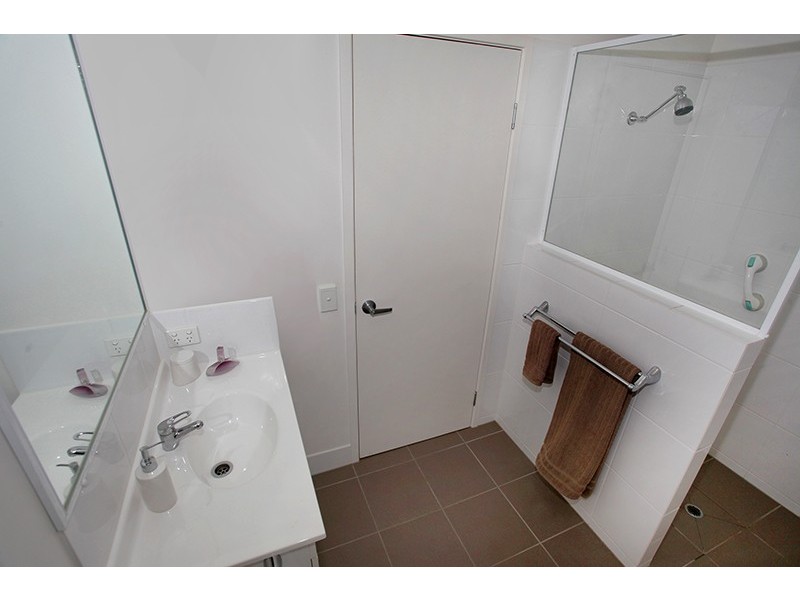 2/19 Webster Road, Nambour QLD 4560