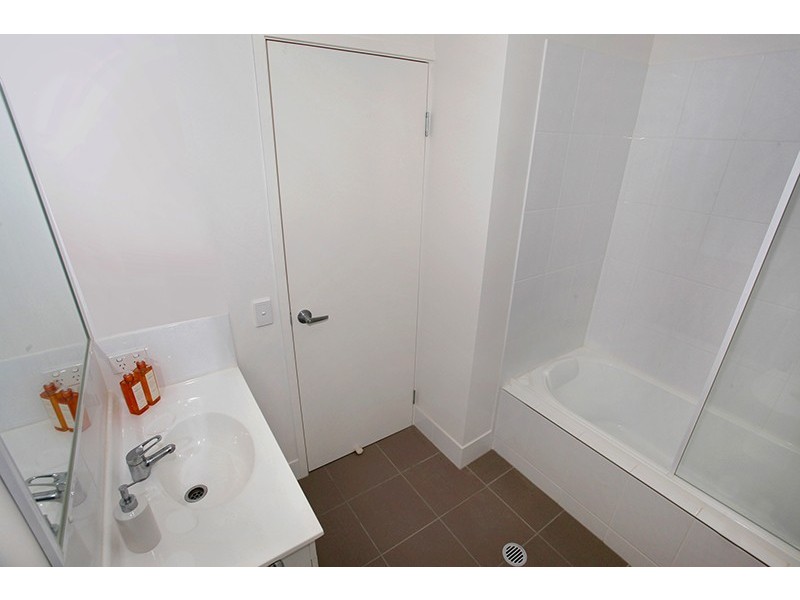 2/19 Webster Road, Nambour QLD 4560