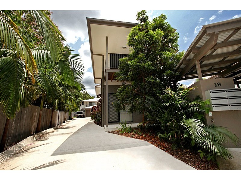2/19 Webster Road, Nambour QLD 4560