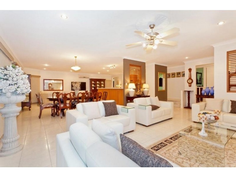 33 Panorama Dve, Nambour QLD 4560