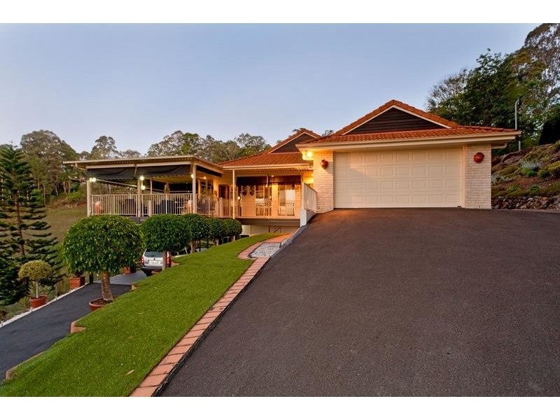 33 Panorama Dve, Nambour QLD 4560