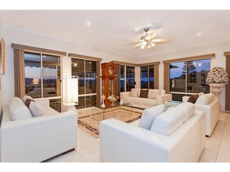 33 Panorama Dve, Nambour QLD 4560