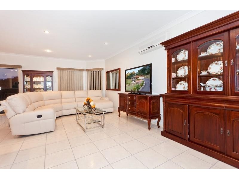 33 Panorama Dve, Nambour QLD 4560