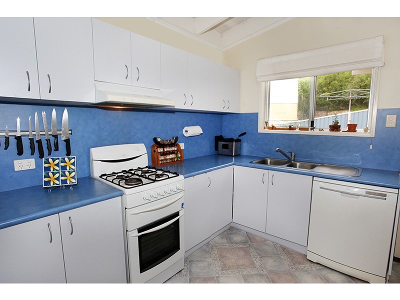 3 Titania Court, Coes Creek QLD 4560