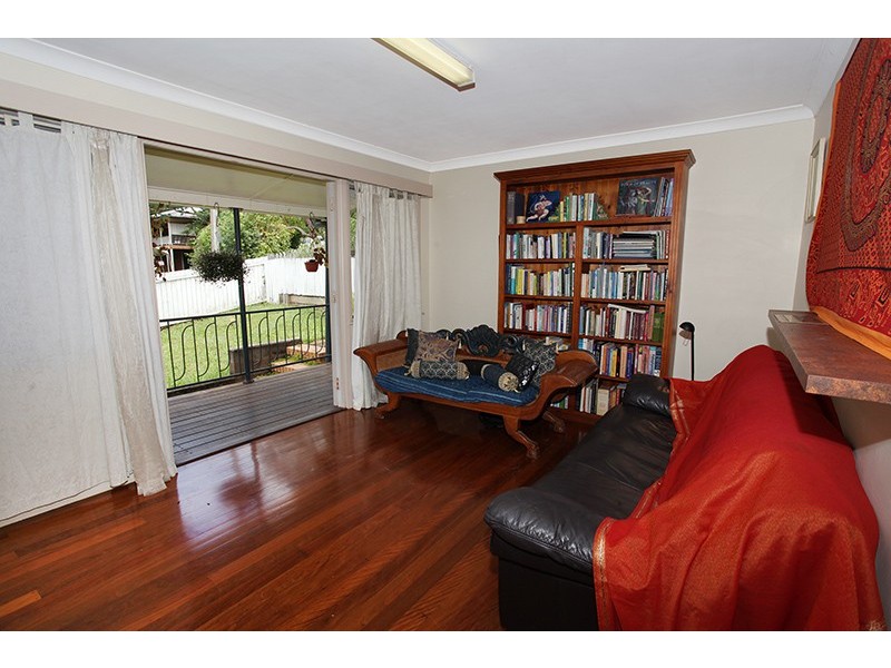 4 Hill Street, Palmwoods QLD 4555