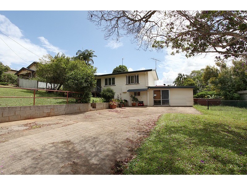 4 Hill Street, Palmwoods QLD 4555