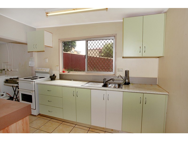 4 Hill Street, Palmwoods QLD 4555