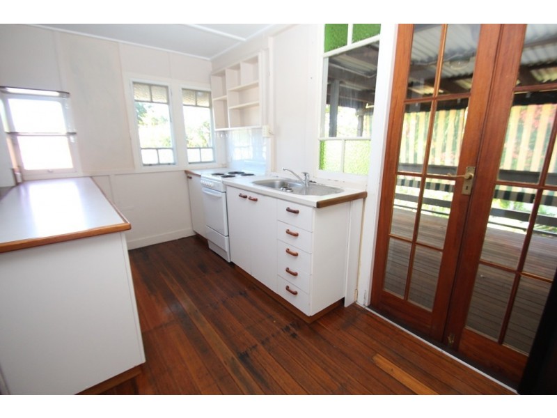 5 Tamper Street, Nambour QLD 4560